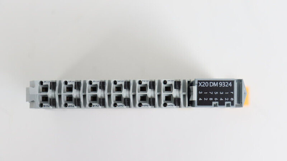 Modulo misto di Digital del SISTEMA del Plc X20 di automazione di X20DM9324 B&R con 8 input e 4 uscite