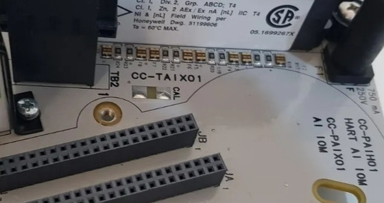 CC-TAIX01 Honeywell Analog Input Module IOTA Module DCS Parti Nuove di zecca