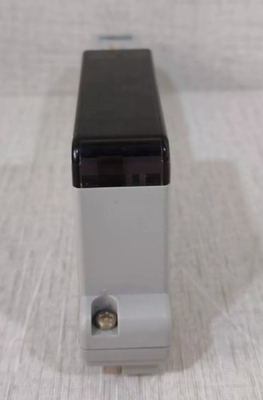 Modulo di uscita di contatto ADM52C YOKOGAWA Transistor Modulo isolato di alta qualità di segnale a 16 punti di contatto