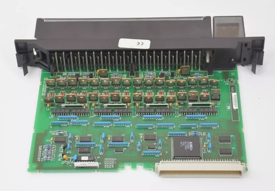 IC697MDL753 Moduli di uscita discreti GE 5/48 Volt DC 0,5 Amp Modulo di uscita a 32 punti di logica negativa