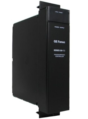 IC697PWR720 Forniture di alimentazione GE Modulo di adattamento Interfacce di alimentazione esterna a un rack IC697