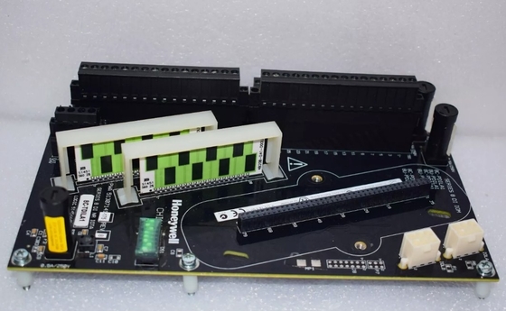 Honeywell 8C-TDILA1 Serie 8 Modulo di ingresso digitale 24V IOTA Rivestito