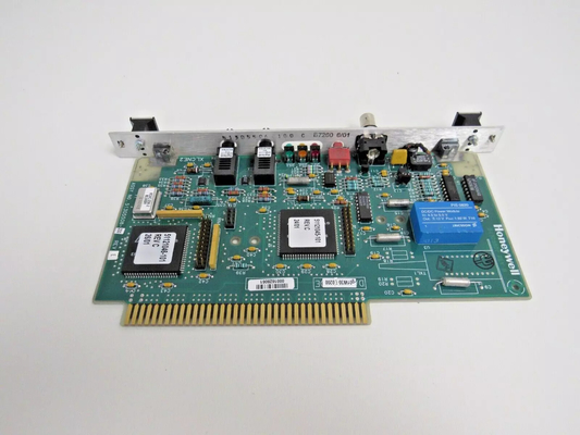 Honeywell 51305508-200 PLC / controllo macchina XLCNE2 MM CE CERT MEDIUM DIST1 BOARD