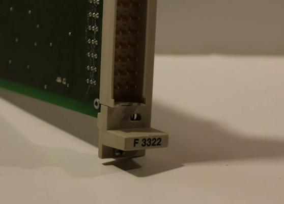 F3222 Interruttori di prossimità per moduli di ingresso HIMA a 8 canali