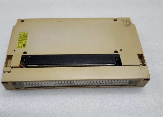 07EB61 GJV3074341R1 ABB Modulo di ingresso digitale 32DI 24 VAC/DC PLC