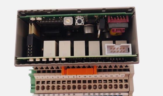XSL514 Honeywell XSL 51 Morsettiera Serie 24Vdc 110mA Base modulo PLC con 12 mesi di garanzia