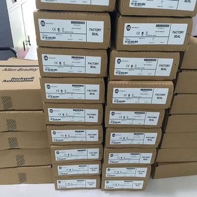 1746-A10 Allen Bradley SLC 500 10 telai modulari della scanalatura per i moduli 1746 dell'ingresso/uscita