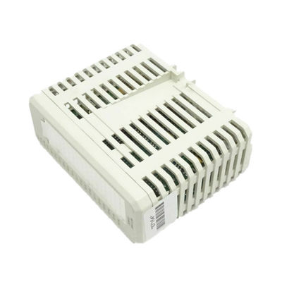 Pezzi di ricambio 3BSE008510R2 dello SpA di CA di CC di CH 24V del relè 16 dell'uscita di DO810-EA ABB Digital