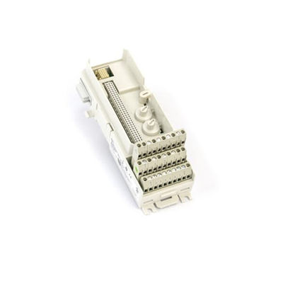 Terminali 3BSE013231R1 del segnale dell'unità 1x8 di termine del modulo del compatto di TU811V1 ABB S800