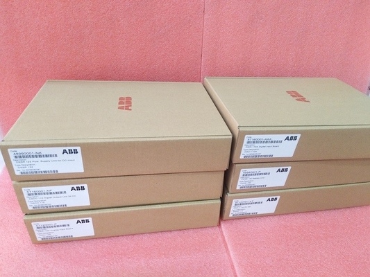 Bordo 32Ch 24V dell'uscita di DSDO110 ABB Digital ai pezzi di ricambio 57160001-K dello SpA di CC 48V