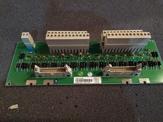 DSTA155P ABB S100 Unità di terminazione I/O Unità di connessione Pezzi di ricambio PLC 3BSE018323R1​