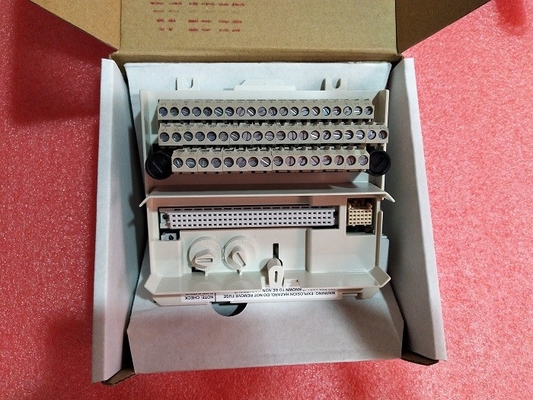TU830V1 ABB S800 ha esteso i terminali 3BSE013234R1 del segnale dell'unità 2x16 di termine del modulo