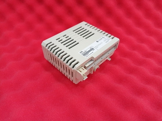 Pezzi di ricambio 3BSE008508R1 dello SpA del modulo introdotto 24V 16 CH di DI810 ABB S800 Digital