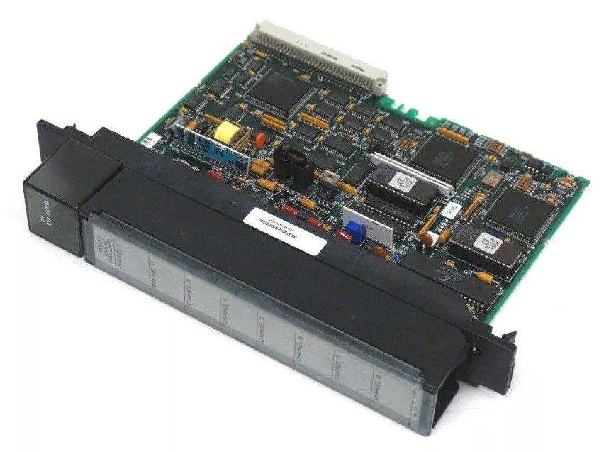 IC697ALG230 Modulo di conversione di base GE Sottosistema analogo completo comprende moduli di conversione di base ed espansione